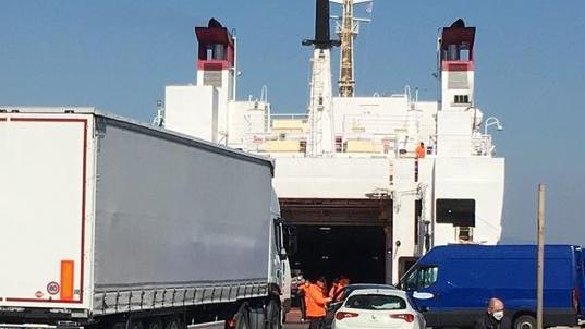 Anche Corsini fa l’ordinanza, ma intanto la Toscana è rossa