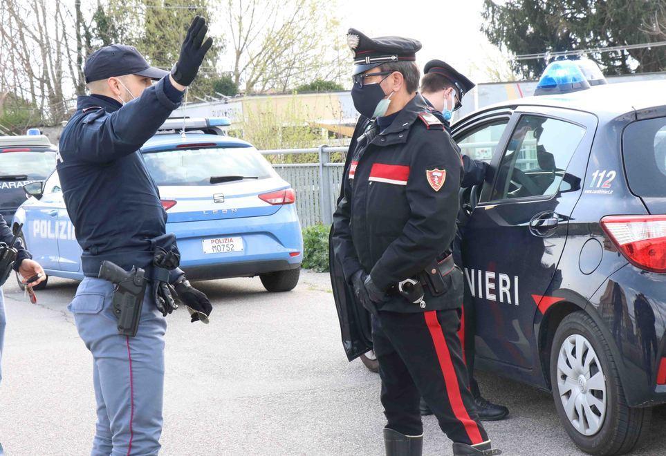 Minacciata di morte offesa e picchiata Denuncia il convivente 