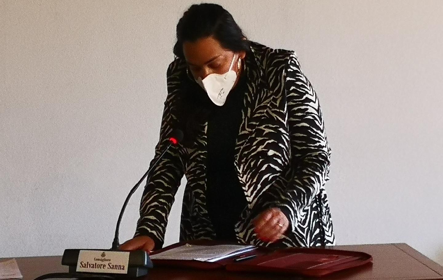 Carlini passa all’opposizione dopo le accuse assenteismo