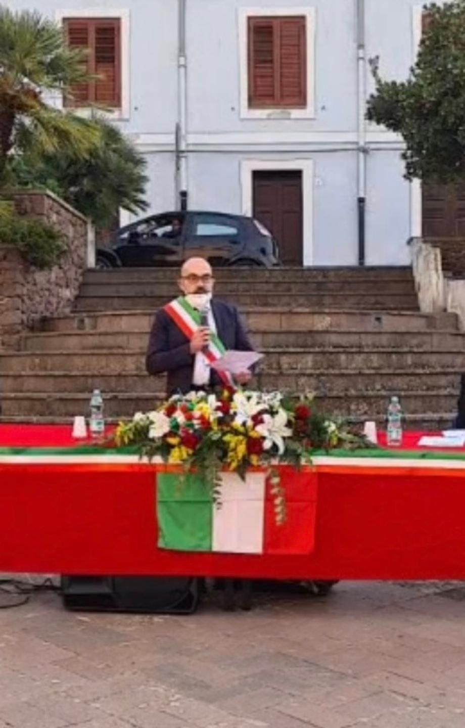 Il sindaco di Usini: «Positivo al Covid» 