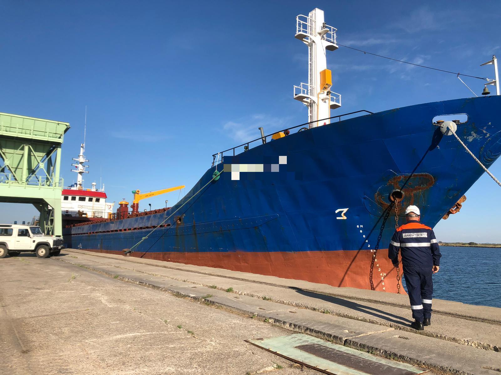 Oristano, navi ferme da maggio: aiuti e sostegni agli equipaggi 