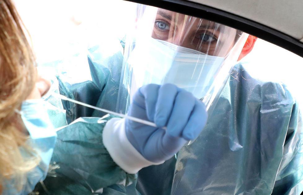 «Siamo sequestrati in casa da un mese» 