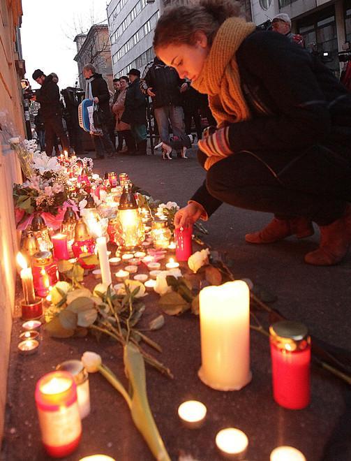 Vittime della strada Accendere una candela per sensibilizzare
