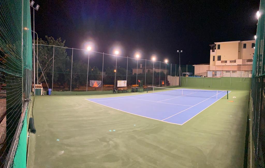 Piazza Genova, campo da tennis nuovo di zecca 