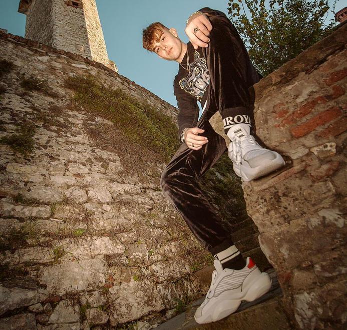 Il rap di Ramadon torna col singolo “Free” «Ho iniziato per gioco, ora canto il coraggio»