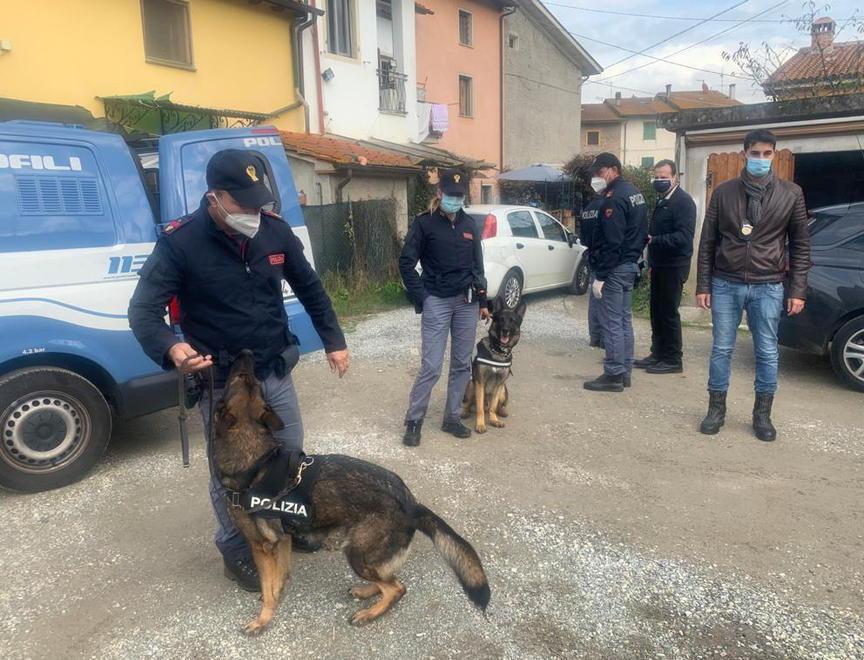 Task-force della polizia con i cani molecolari per cercare Khrystyna 