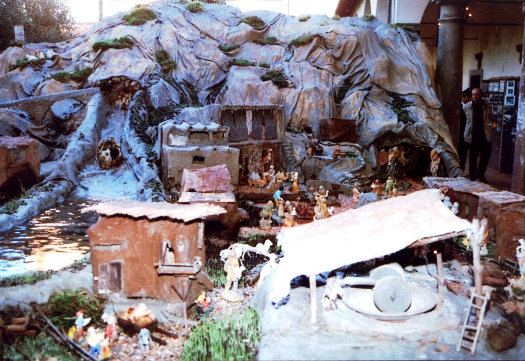 Toscana zona rossa, l'appello di un sindaco della Lucchesia: serve una deroga per chi deve fare il presepe 