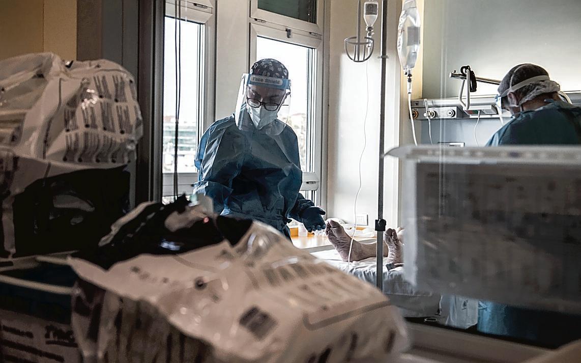 Emergenza Covid, procedura urgente per assumere nuovi medici