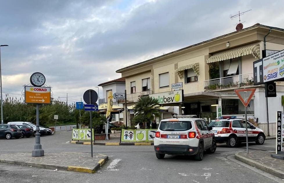 Zona rossa, controlli anche in spiaggia ma nessuna sanzione 