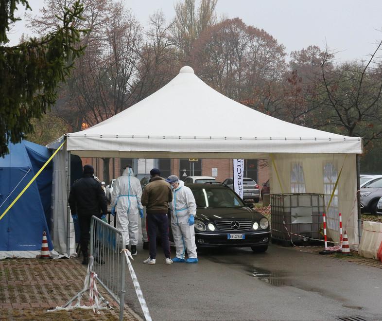 A Reggio un morto e 302 nuovi contagi I guariti in provincia salgono a 1.220 