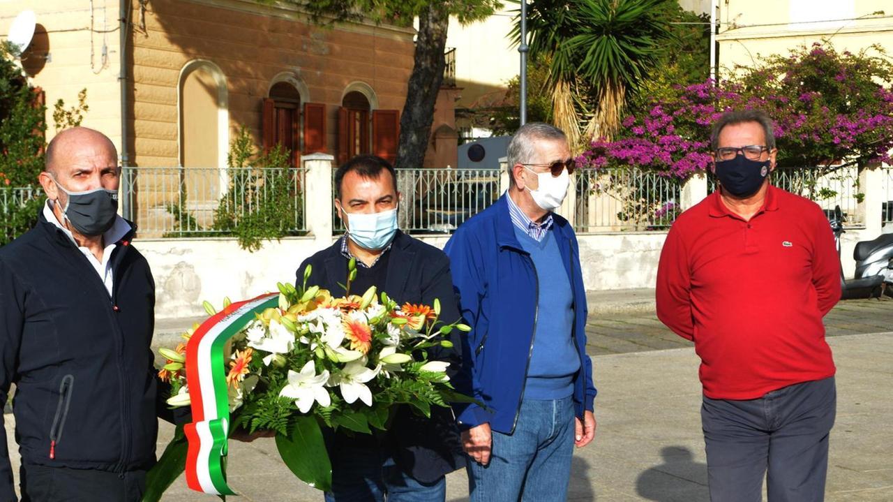 Una corona per le vittime di Nassiriya