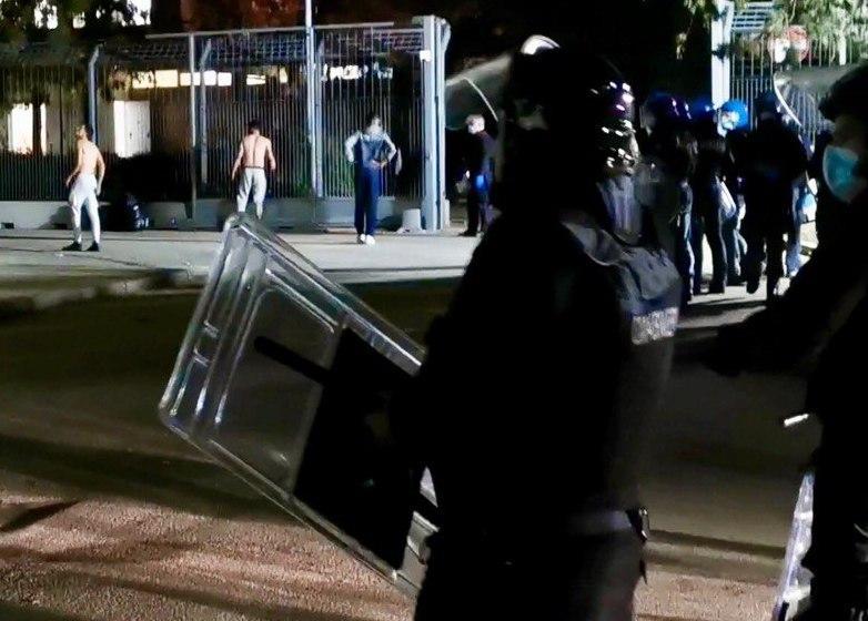 Notte di rivolta nel Cpa di Monastir 