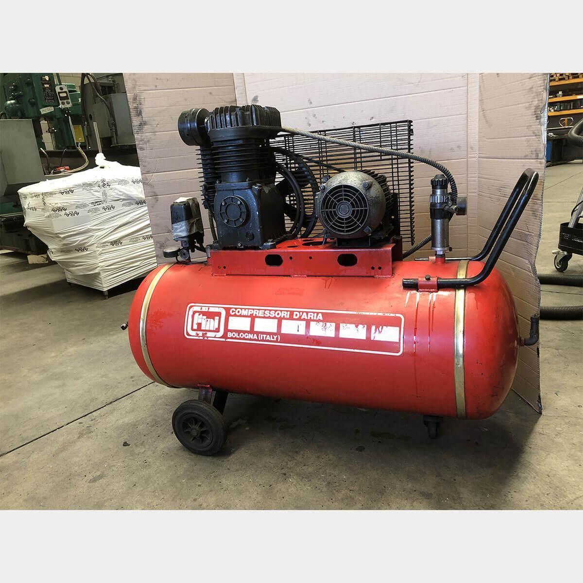 Vende compressori online, ma sparisce dopo avere incassato: denunciato un 29enne