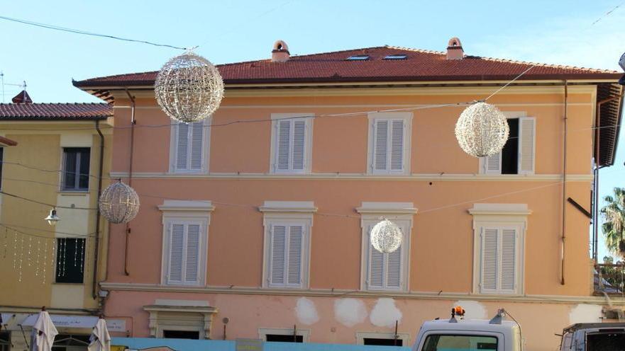 I commercianti: sì al Natale illuminato, dà speranza a tutti