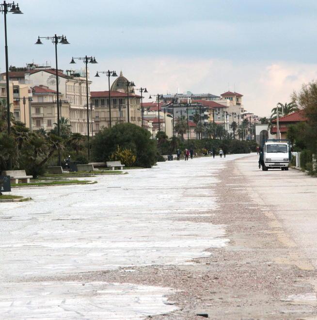Terrazza, cantiere fermo Prima del via ai lavori serve la bonifica bellica