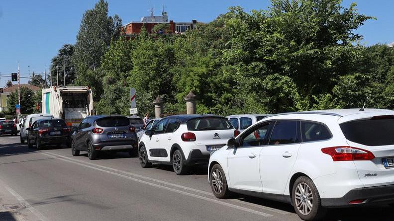 «Mercato coperto: e se si valutasse di trasformarlo in una piazza?»