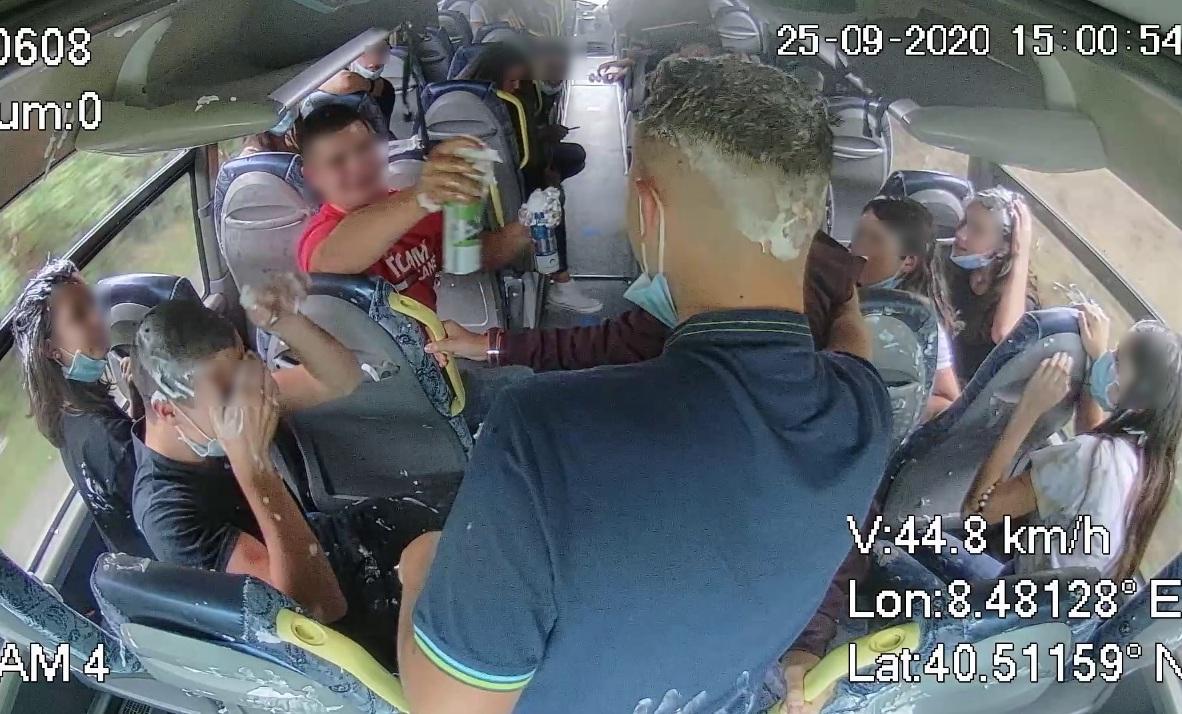 Raid sul bus, denunciati 11 minori 