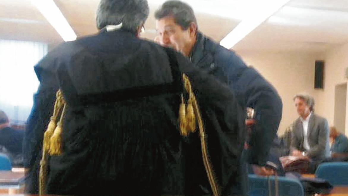 Avvocati in un’aula del tribunale Galli Tassi durante un processo (foto archivio)