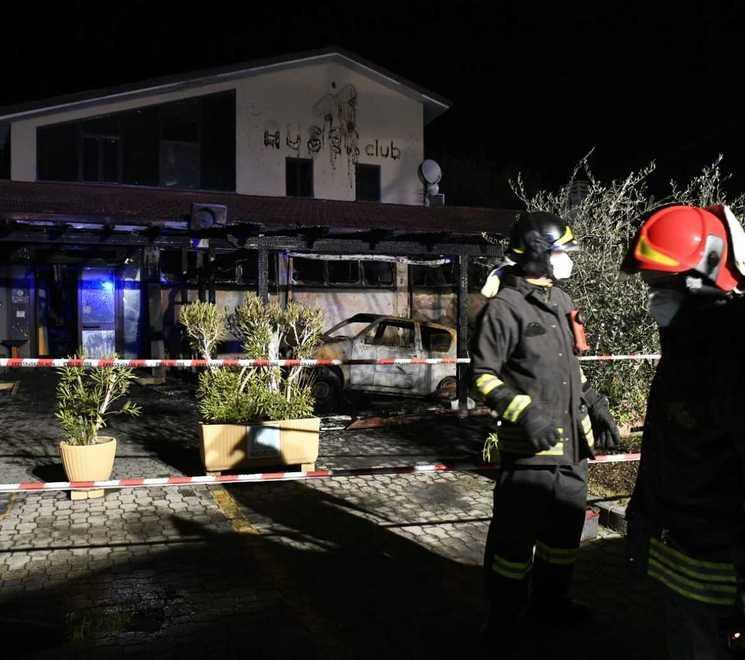 Rogo alla palestra Auser, fiamme e paura a Marlia 