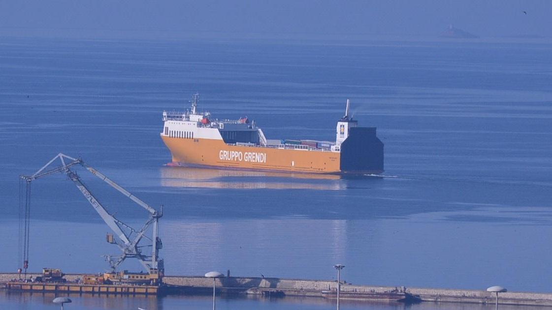 Porti, Grendi scommette su una nuova linea merci Marina di Carrara-Golfo Aranci