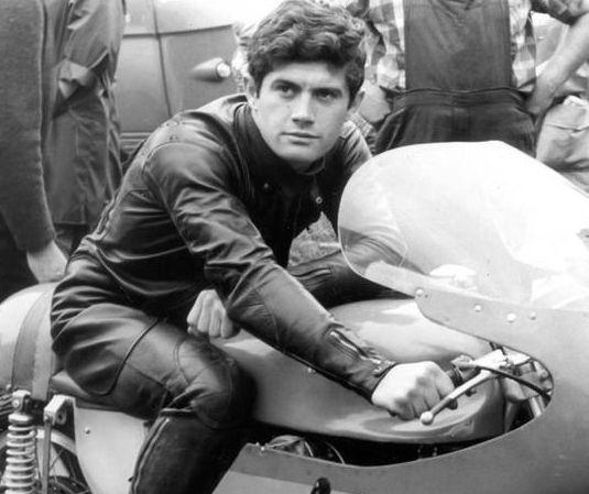 Giacomo Agostini un mito nato alla Fola: «Ho Reggio Emilia nel cuore»