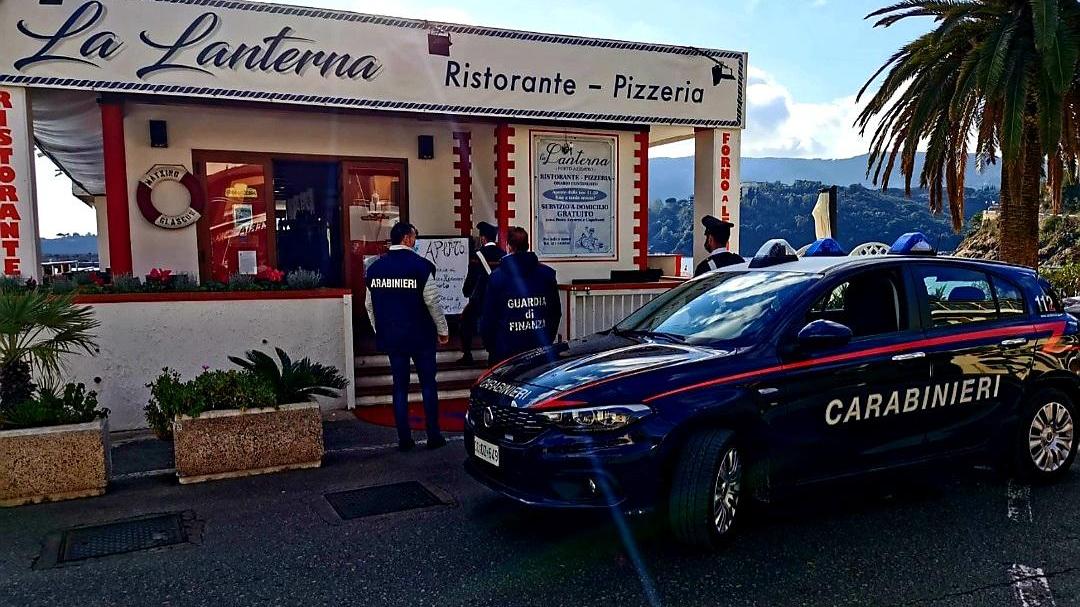 Sigilli al ristorante del commercialista