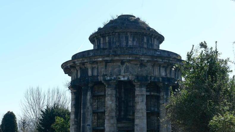 Restauro del tempietto e di Villa Bottini Sono in arrivo i soldi dalla Regione