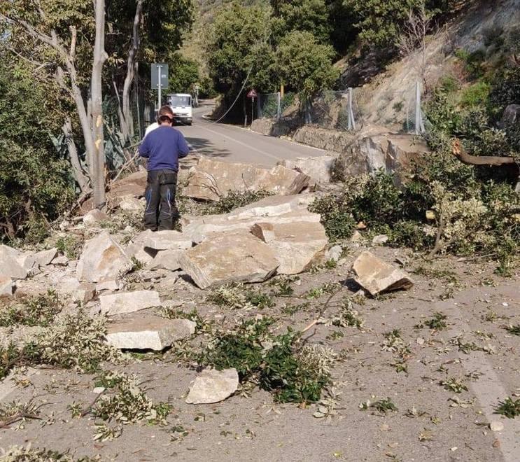 Frana a Campo Lo Feno Servono settimane di lavori 