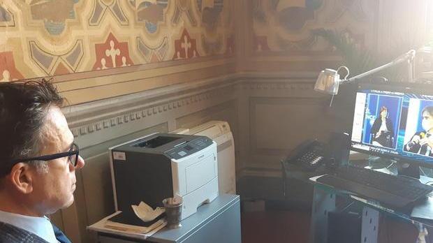Conti al ministro: ai Comuni i soldi del Recovery Fund