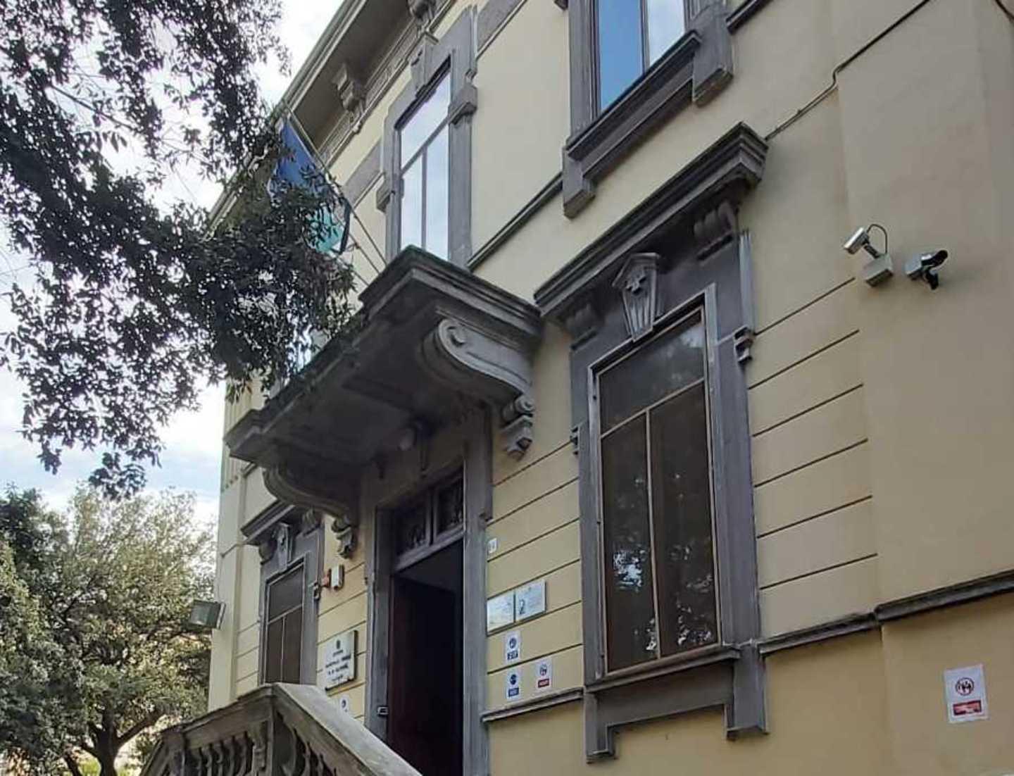 Una scuola che si fa in tre e aiuta i ragazzi a scoprire passioni e ampliare orizzonti