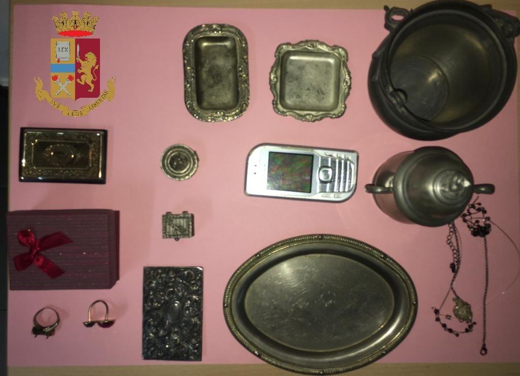 La refurtiva recuperata dalla polizia