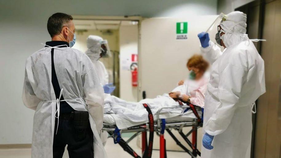 Covid, altre sei vittime e 160 nuovi casi a Prato