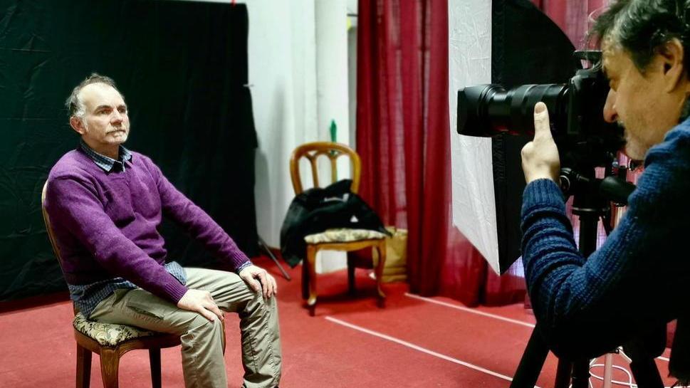 “Chi a l’è de scena”, Dalle Luche e i volti del teatro dialettale