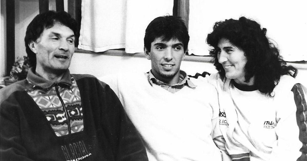 Buffon, l’esordio 25 anni fa