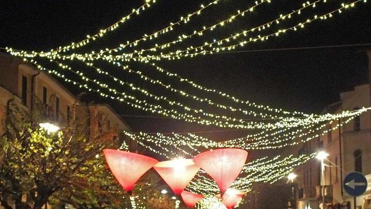 La luminaria accesa dal 4 dicembre a Venturina, Campiglia e a Cafaggio