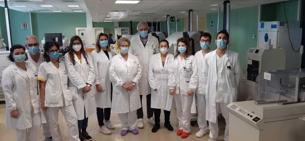 Processati mille tamponi al giorno al San Jacopo 