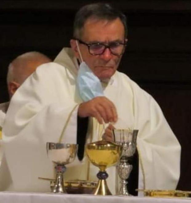 In diretta su Facebook la cerimonia funebre di padre Dino Bertagna