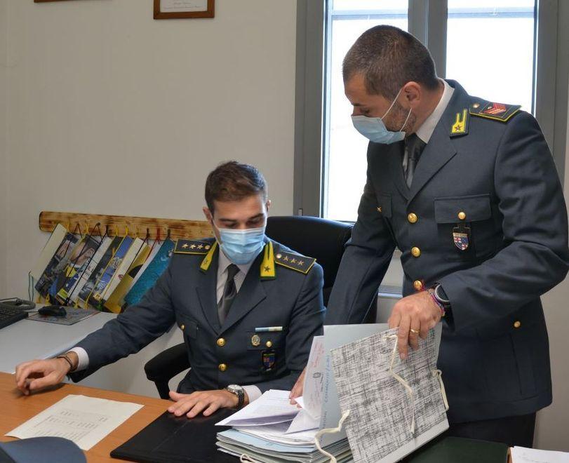 Giro d’Italia di fatture false da 120 milioni La Finanza scopre colossale frode fiscale 