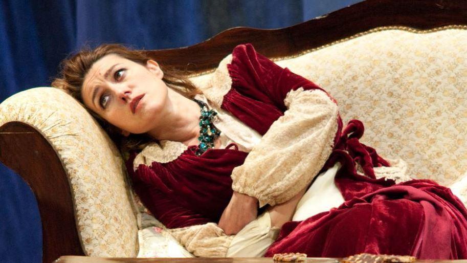“Boston Marriage” in streaming