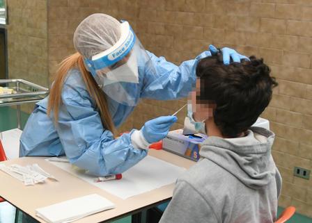 Scuole chiuse, Gavoi fa lo screening 