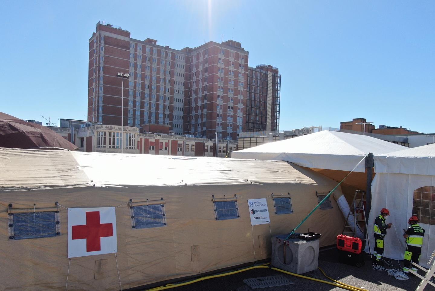 Cgil e Uil: «Ospedale da campo, impiego di militari inopportuno»