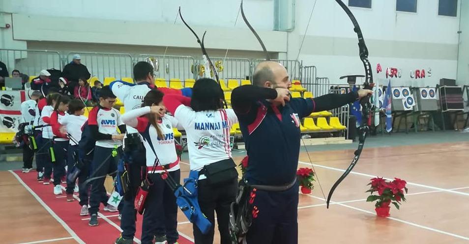 Gli arcieri della Ichnos Assemini sono infallibili a Decimomannu