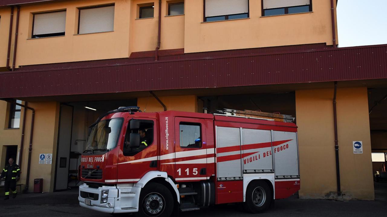 Vento oltre i 100 km orari: decine di interventi dei vigili del fuoco nel Nuorese