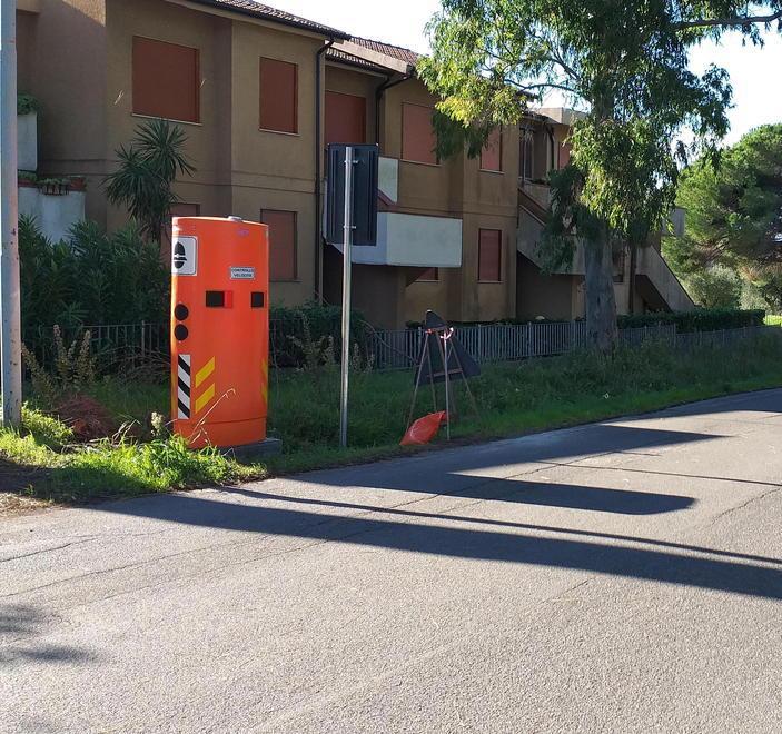Rosignano, l’autovelox su via Lungomonte è già attivo per fare le multe 