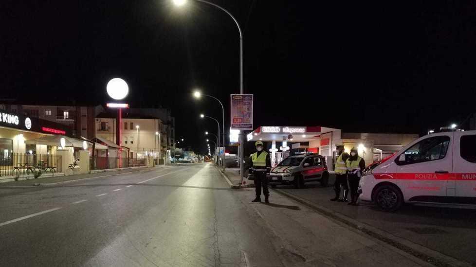 «Mi scusi, dove va?» Sulla Castiglionese sono tutti in regola 