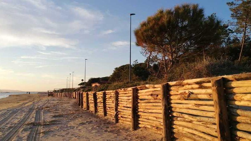 La duna del Tony’s ora è protetta Nuova palizzata