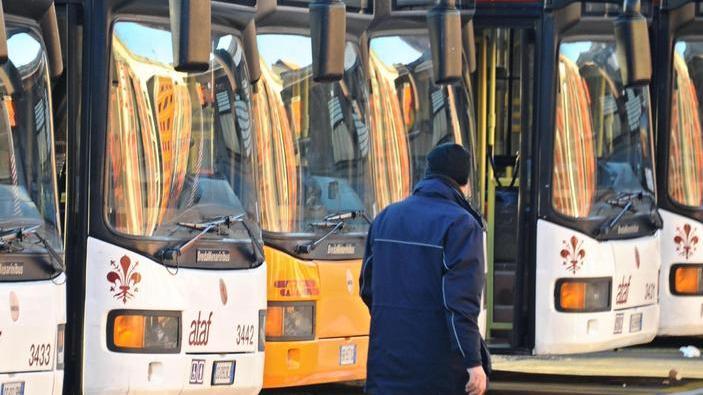 Braccia incrociate e bus fermi mercoledì 25 sarà sciopero