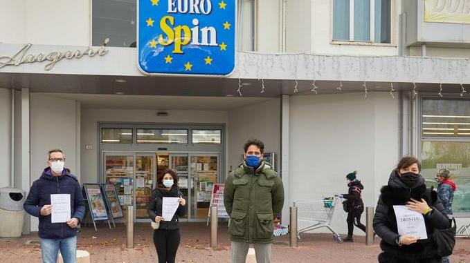 Eurospin-dipendenti, il braccio di ferro