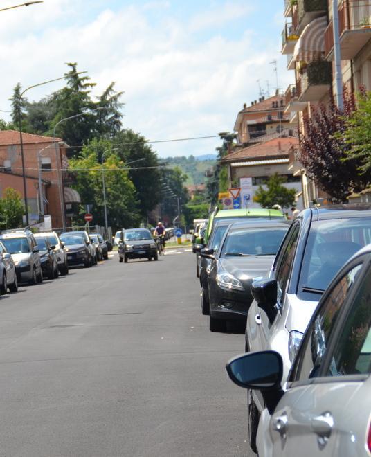 Auto abbandonata nella notte L’infermiere bloccato in casa 