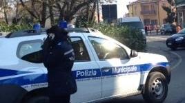 La Polizia locale ferma due predoni di rame e doppia multa al bar